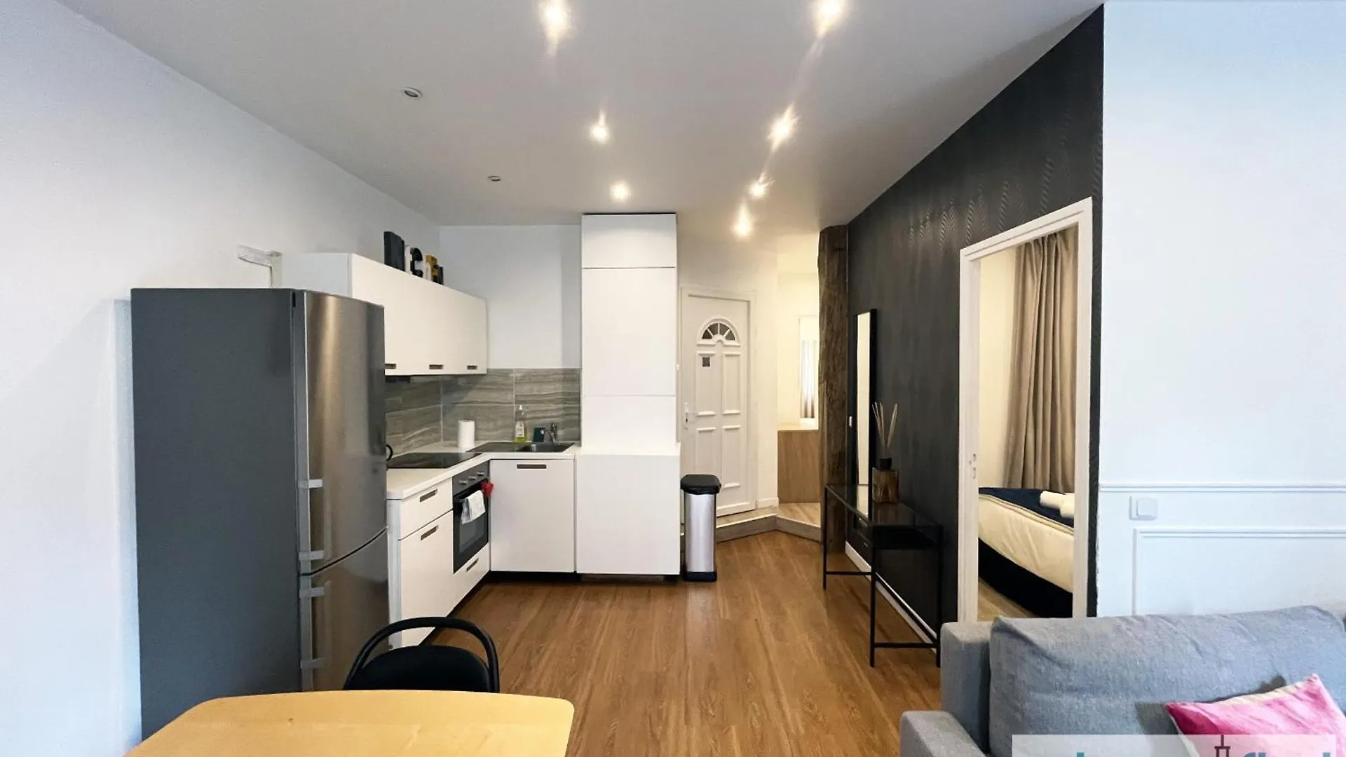 Urban Flat 24 - Charming Home In Paris 0*,